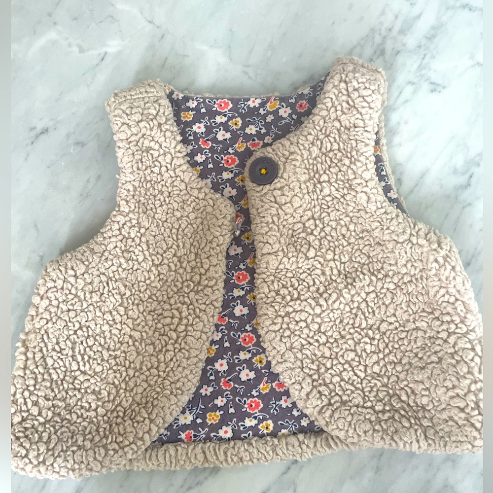 Baby Boden Reversible Shepa Floral Vest